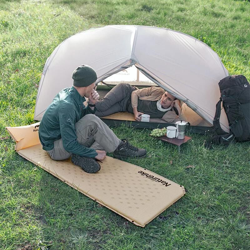 Matelas de camping gonflable avec oreiller intégré